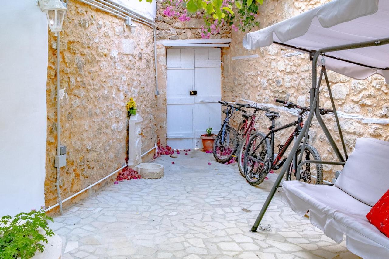The Venetian Walls 'Central House With Private Courtyard - Charmy & Cheap' Heraklion  ภายนอก รูปภาพ